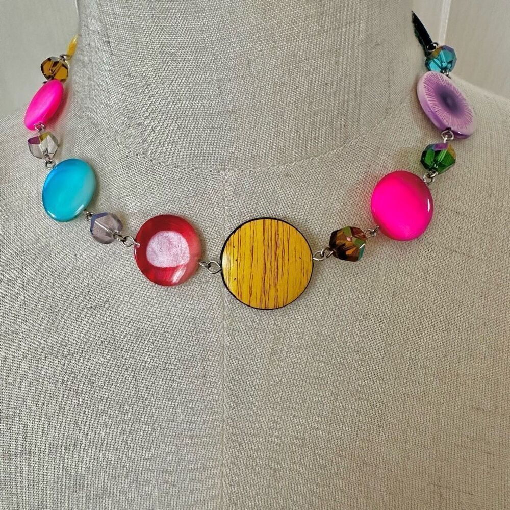Colorful circle crystal beaded necklace